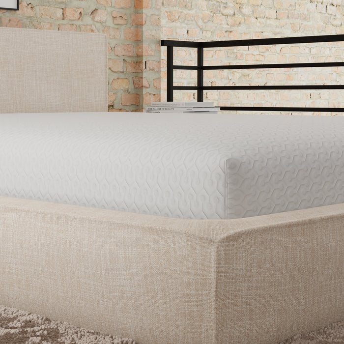 Snow Soft Circular Poly Knit with HEIQ Cooling Water Resistant Mattress Protector King